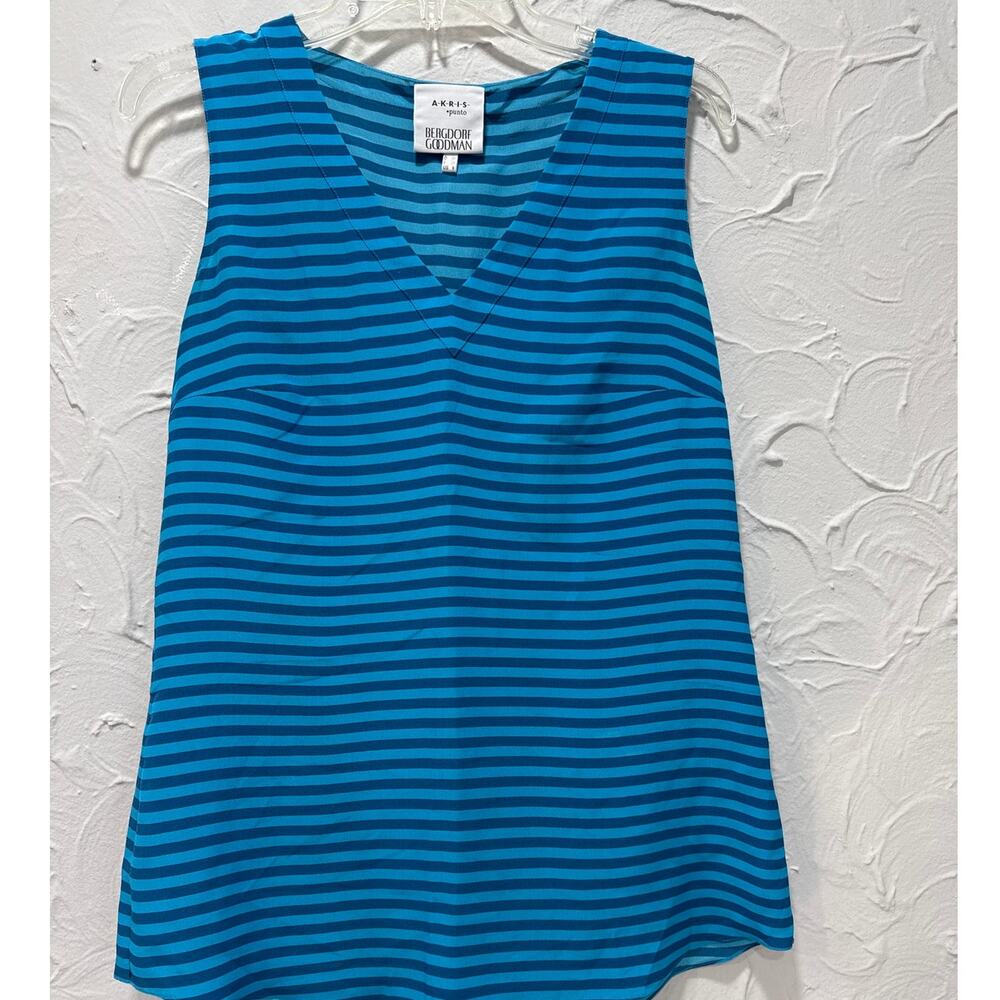 Bergdorf Goodman Akris Punto Sleeveless Blue Shirt -‎ Size: 6